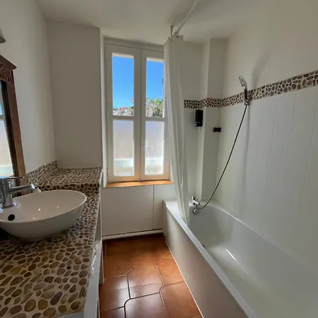 Bright & Quiet Haven - Private Parking - Sea Apartament La Seyne-sur-Mer