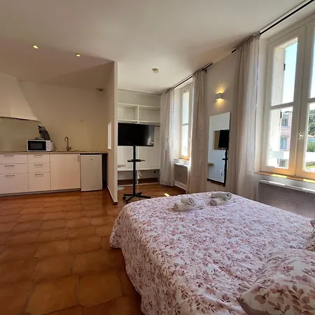 Bright & Quiet Haven - Private Parking - Sea Apartament La Seyne-sur-Mer